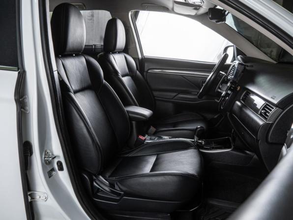 Mitsubishi Outlander III Рестайлинг 3 с пробегом 2019 года, цена 3 249 000 рублей, 126400 км, внедорожник, Автокод Объявления
