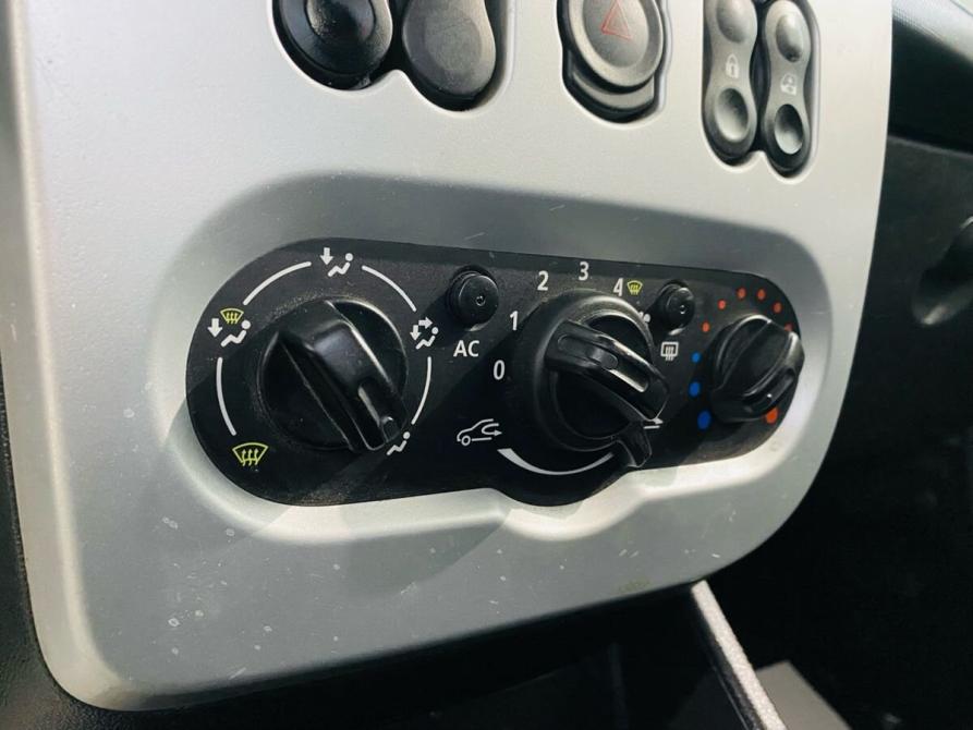 Renault Sandero I Миасс  - изображение 17