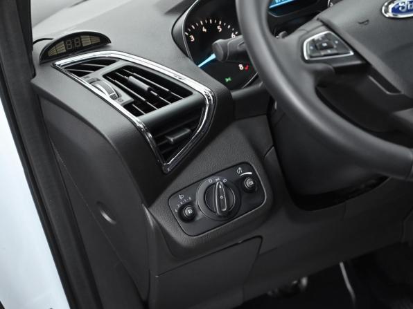 Ford Kuga II Рестайлинг с пробегом 2017 года, цена 1 049 000 рублей, 197000 км, внедорожник, Автокод Объявления
