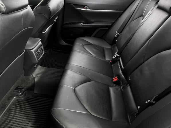 Toyota Camry VIII (XV70) Рестайлинг с пробегом 2021 года, цена 3 200 000 рублей, 62000 км, седан, Автокод Объявления