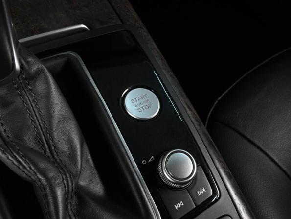 Audi A6 IV (C7) Рестайлинг с пробегом 2016 года, цена 2 225 000 рублей, 209522 км, седан, Автокод Объявления