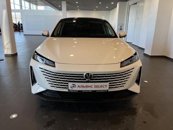 Changan Lamore с пробегом 2023 года, цена 1 950 000 рублей, 33208 км, седан, Автокод Объявления