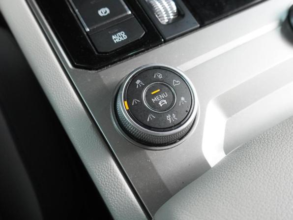 Volkswagen Touareg III с пробегом 2019 года, цена 4 949 000 рублей, 134236 км, внедорожник, Автокод Объявления