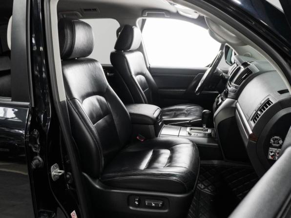 Toyota Land Cruiser 200 Series Рестайлинг 1 с пробегом 2012 года, цена 2 949 000 рублей, 385145 км, внедорожник, Автокод Объявления