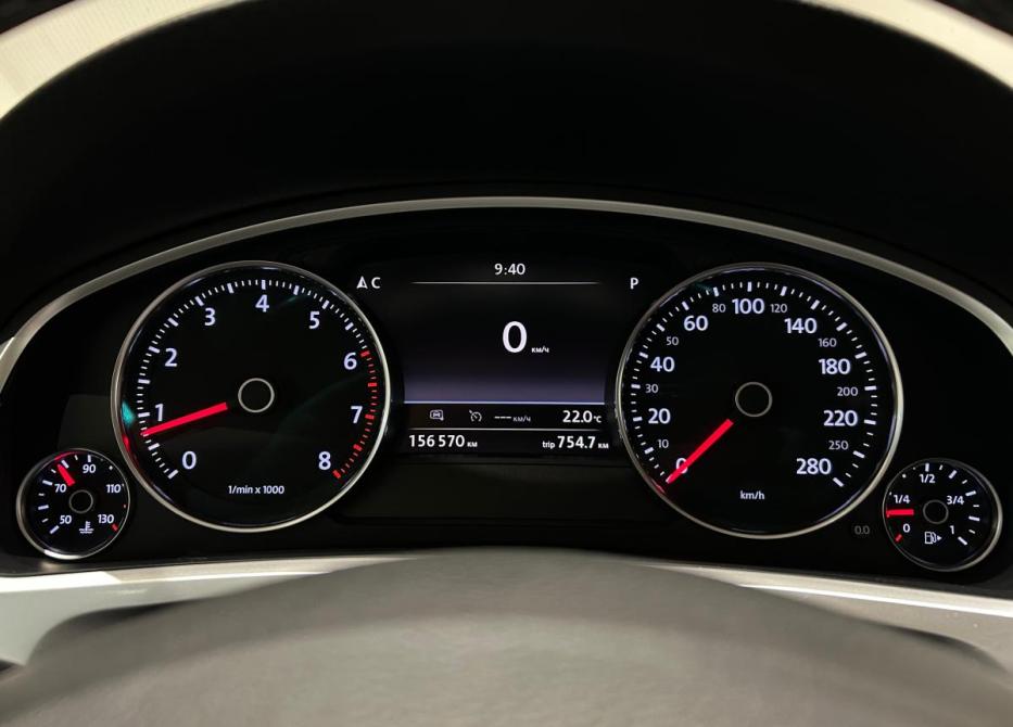 Volkswagen Touareg II Рестайлинг Санкт-Петербург  - изображение 26