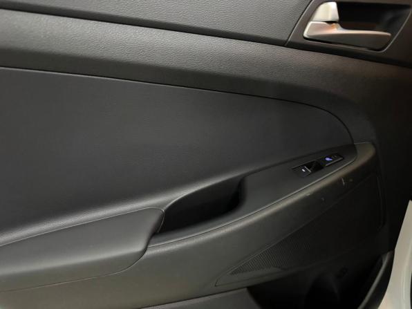 Hyundai Tucson III Рестайлинг с пробегом 2018 года, цена 2 226 000 рублей, 102631 км, внедорожник, Автокод Объявления
