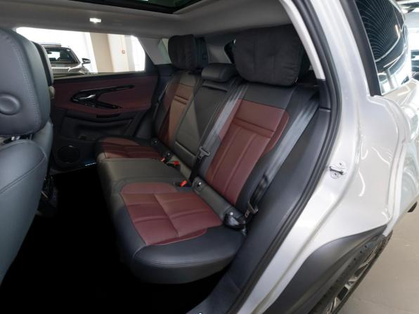 Land Rover Range Rover Evoque II Рестайлинг с пробегом 2025 года, цена 5 850 000 рублей, 50 км, внедорожник, Автокод Объявления