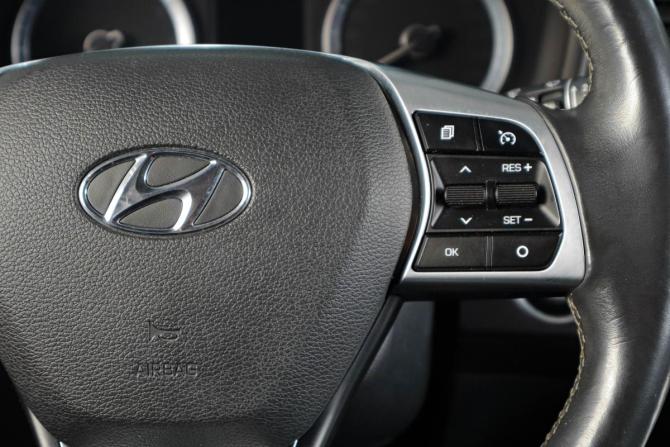 Hyundai Sonata VII (LF) Рестайлинг с пробегом 2019 года, цена 2 069 000 рублей, 113000 км, седан, Автокод Объявления