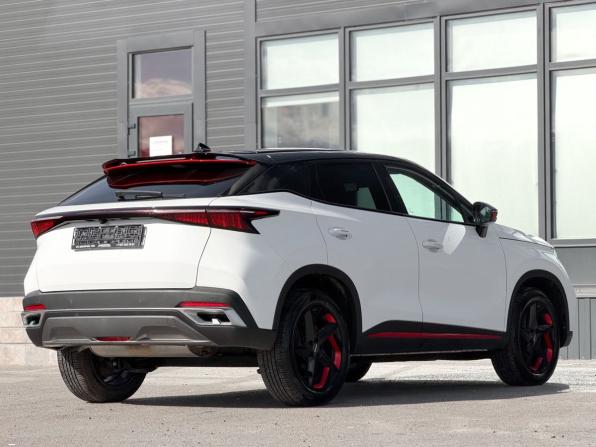 Omoda C5 I с пробегом 2022 года, цена 1 790 000 рублей, 40194 км, внедорожник, Автокод Объявления