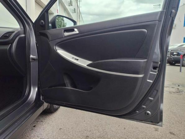 Hyundai Solaris I с пробегом 2013 года, цена 535 000 рублей, 175356 км, хэтчбек, Автокод Объявления