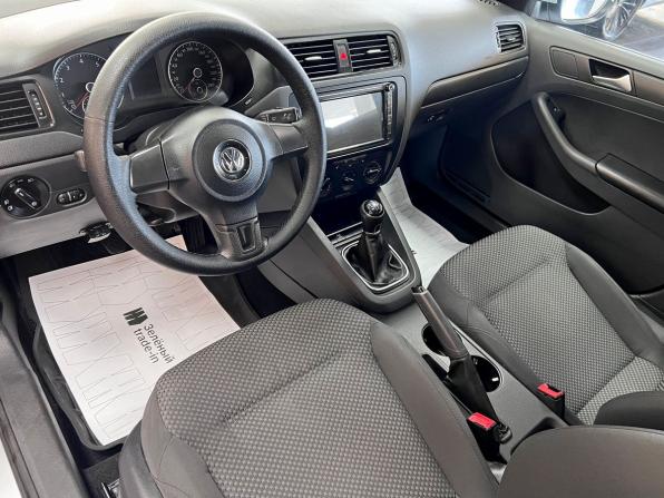 Volkswagen Jetta VI с пробегом 2013 года, цена 890 000 рублей, 217000 км, седан, Автокод Объявления