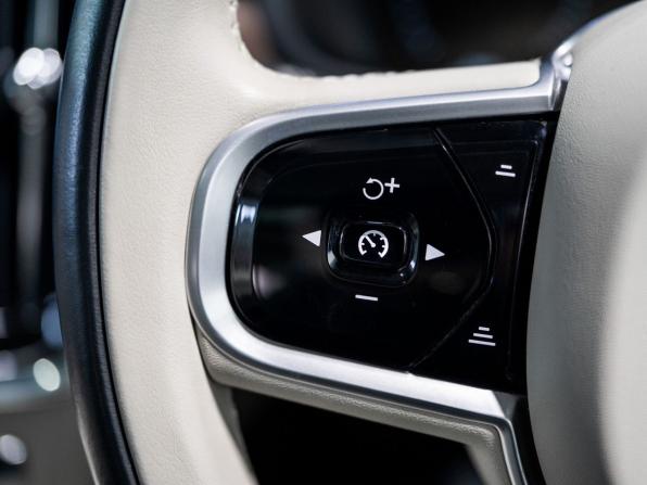 Volvo V90 Cross Country I Рестайлинг с пробегом 2021 года, цена 4 150 000 рублей, 26400 км, универсал, Автокод Объявления
