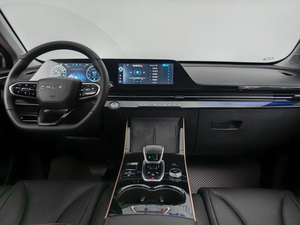 Omoda C5 I с пробегом 2023 года, цена 1 875 000 рублей, 50000 км, внедорожник, Автокод Объявления