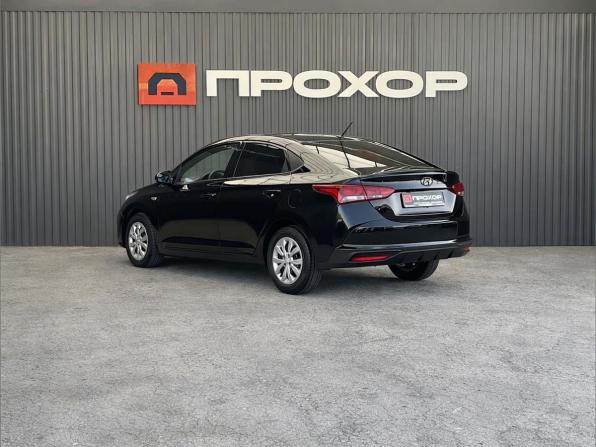 Hyundai Solaris II с пробегом 2020 года, цена 1 497 000 рублей, 80444 км, седан, Автокод Объявления