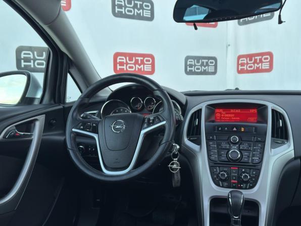 Opel Astra J с пробегом 2011 года, цена 699 999 рублей, 150324 км, хэтчбек, Автокод Объявления