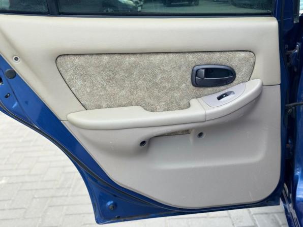 Hyundai Elantra III (XD) с пробегом 2001 года, цена 400 000 рублей, 218000 км, седан, Автокод Объявления