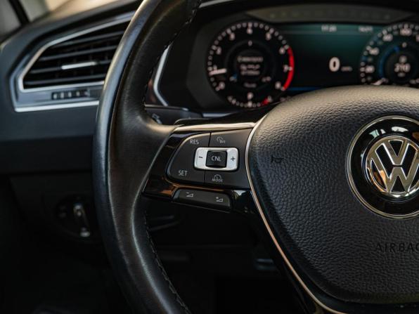 Volkswagen Tiguan II с пробегом 2018 года, цена 2 920 000 рублей, 90543 км, внедорожник, Автокод Объявления