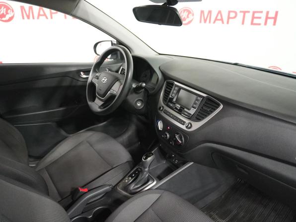 Hyundai Solaris II с пробегом 2017 года, цена 1 079 000 рублей, 144357 км, седан, Автокод Объявления