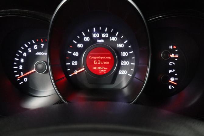 Kia Rio III Рестайлинг с пробегом 2015 года, цена 899 000 рублей, 140000 км, хэтчбек, Автокод Объявления