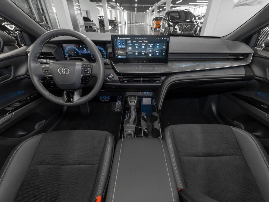 Toyota Camry IX (XV80) China Market Москва  - изображение 8