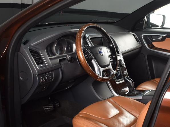 Volvo XC60 I Рестайлинг с пробегом 2014 года, цена 1 899 999 рублей, 181837 км, внедорожник, Автокод Объявления