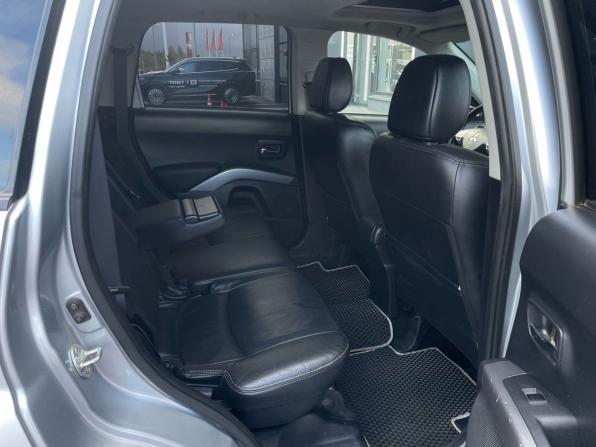 Mitsubishi Outlander II с пробегом 2008 года, цена 890 000 рублей, 230000 км, внедорожник, Автокод Объявления