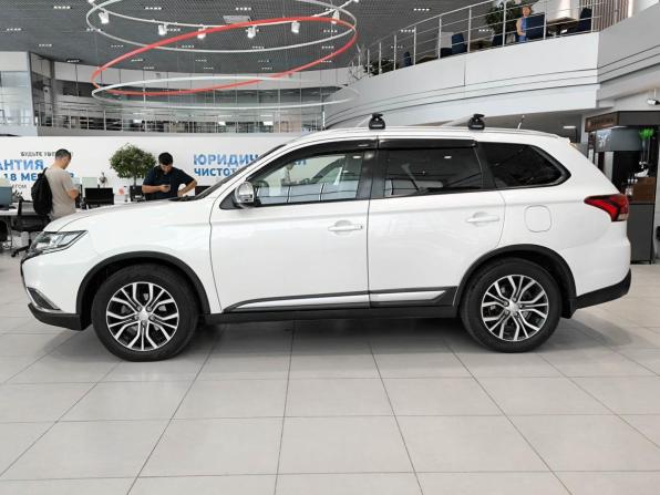 Mitsubishi Outlander III Рестайлинг 2 с пробегом 2016 года, цена 1 950 000 рублей, 87278 км, внедорожник, Автокод Объявления