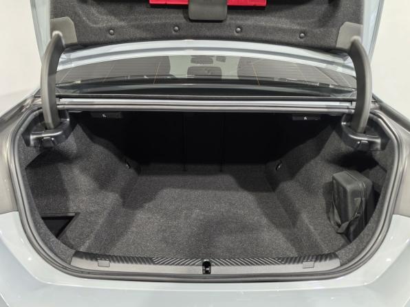 BMW 5 серии VIII (G60/G61/G68) с пробегом 2024 года, цена 7 590 000 рублей, 34654 км, седан, Автокод Объявления