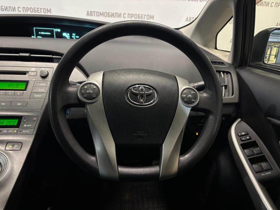 Toyota Prius III Рестайлинг (XW30) Санкт-Петербург  - изображение 14
