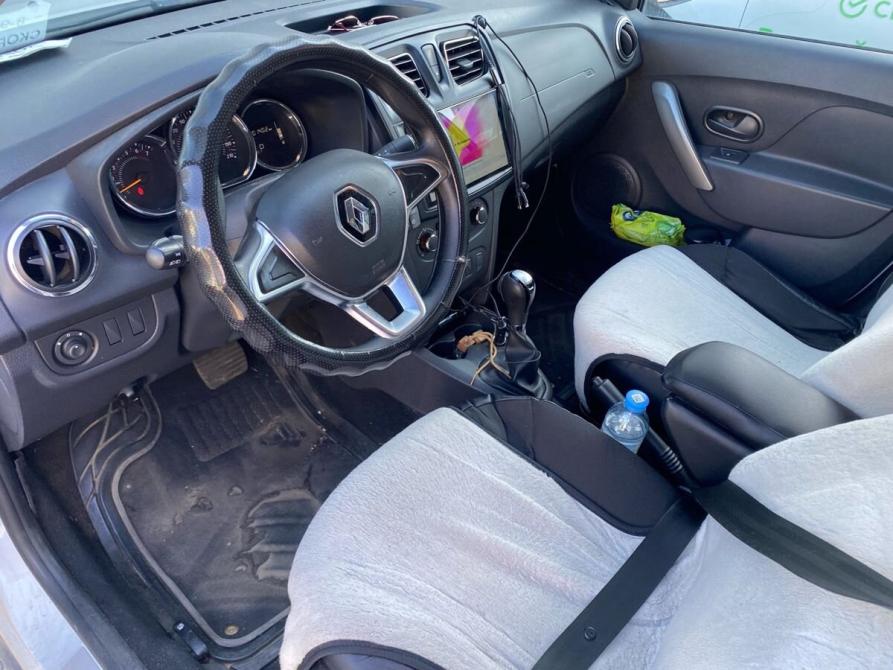 Renault Logan II Рестайлинг Санкт-Петербург  - изображение 5