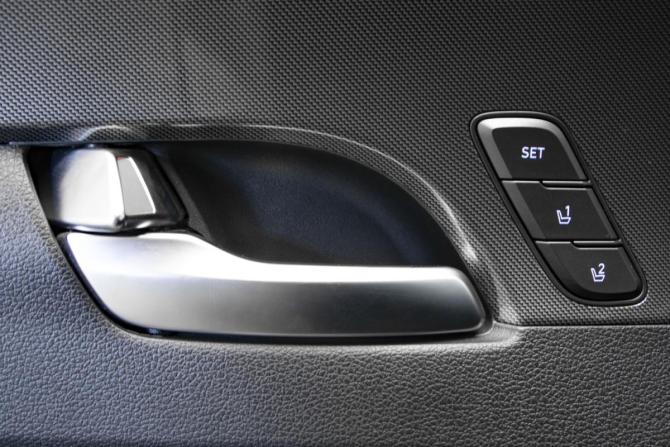 Hyundai Santa Fe IV Рестайлинг с пробегом 2022 года, цена 3 995 000 рублей, 67556 км, внедорожник, Автокод Объявления