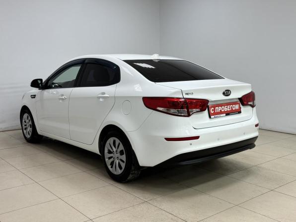 Kia Rio III Рестайлинг с пробегом 2017 года, цена 1 135 000 рублей, 134630 км, седан, Автокод Объявления