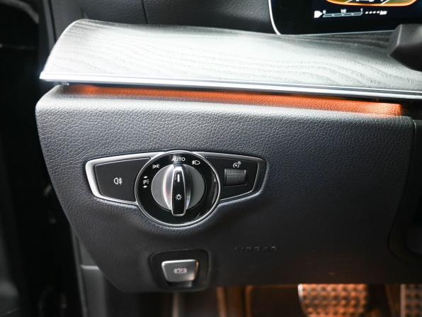 Mercedes-Benz E-Класс AMG V (W213) Рестайлинг с пробегом 2020 года, цена 5 549 900 рублей, 34600 км, седан, Автокод Объявления