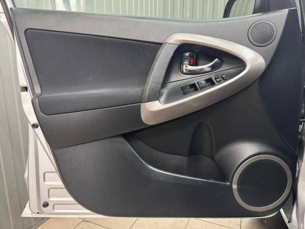 Toyota RAV4 III (XA30) с пробегом 2007 года, цена 1 370 000 рублей, 238249 км, внедорожник, Автокод Объявления
