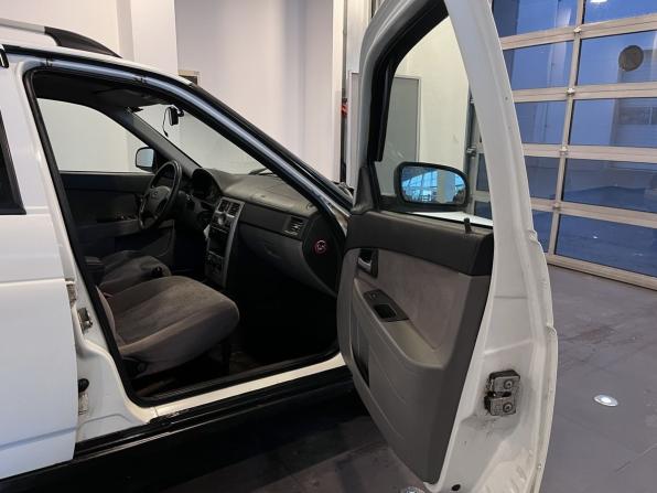 Lada (ВАЗ) Priora I с пробегом 2010 года, цена 195 000 рублей, 231114 км, универсал, Автокод Объявления
