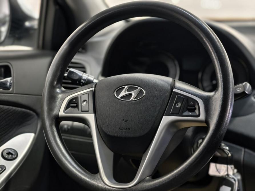 Hyundai Solaris I Курск  - изображение 10