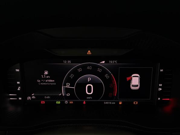 Skoda Karoq I с пробегом 2021 года, цена 2 497 000 рублей, 54834 км, внедорожник, Автокод Объявления