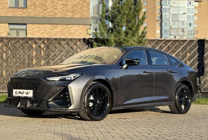 Новый Changan UNI-V I 2025 года, цена 3 429 900 рублей, лифтбек, Автокод Объявления