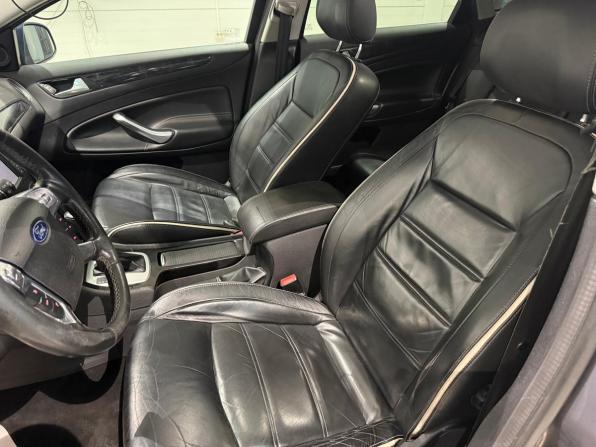 Ford Mondeo IV Рестайлинг с пробегом 2011 года, цена 655 000 рублей, 256001 км, седан, Автокод Объявления