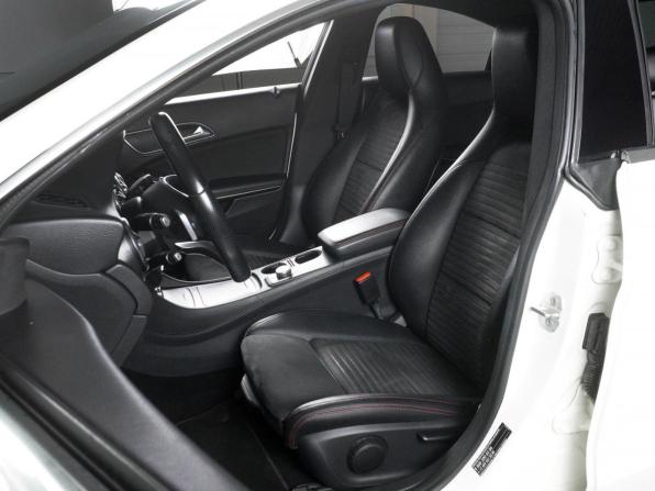 Mercedes-Benz CLA I (C117 X117) Рестайлинг с пробегом 2016 года, цена 1 809 000 рублей, 135713 км, седан, Автокод Объявления