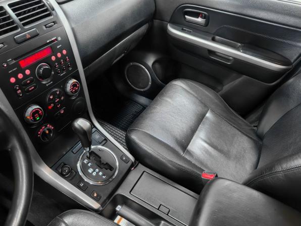 Suzuki Grand Vitara II с пробегом 2005 года, цена 800 000 рублей, 282000 км, внедорожник, Автокод Объявления