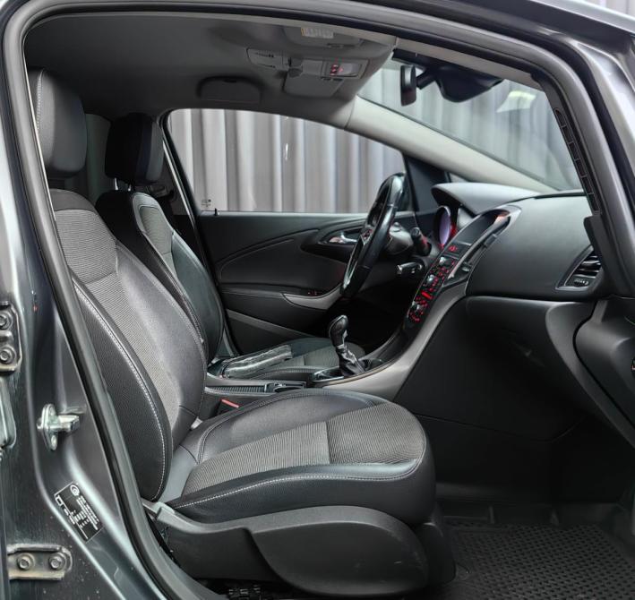 Opel Astra J Москва  - изображение 8