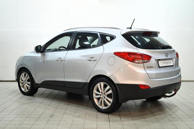 Hyundai ix35 I с пробегом 2011 года, цена 700 000 рублей, 380000 км, внедорожник, Автокод Объявления