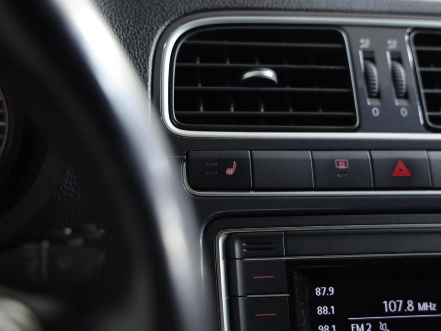 Volkswagen Polo V Рестайлинг Санкт-Петербург  - изображение 16