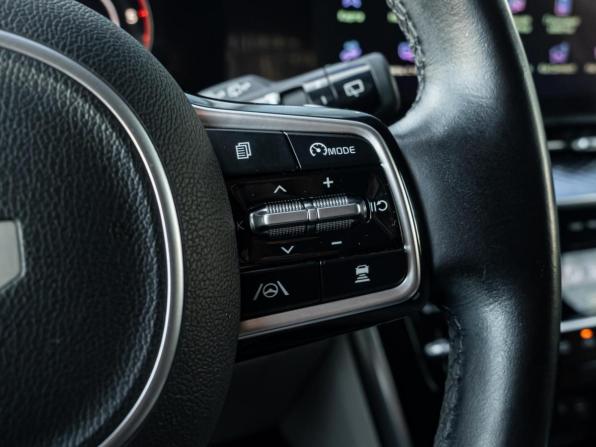 Kia Carnival IV с пробегом 2022 года, цена 4 710 000 рублей, 26450 км, минивэн, Автокод Объявления