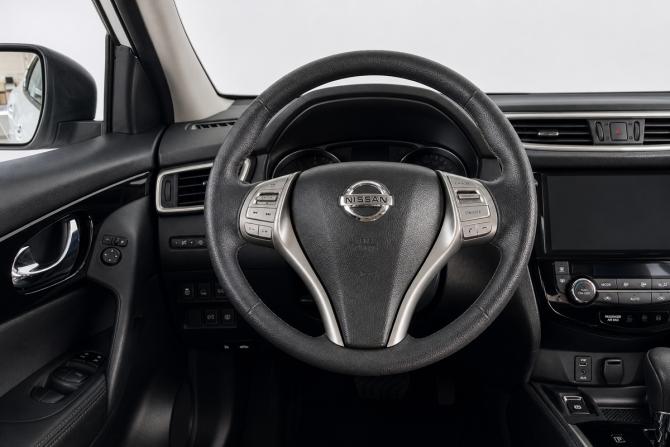 Nissan Qashqai II с пробегом 2018 года, цена 1 799 000 рублей, 60067 км, внедорожник, Автокод Объявления