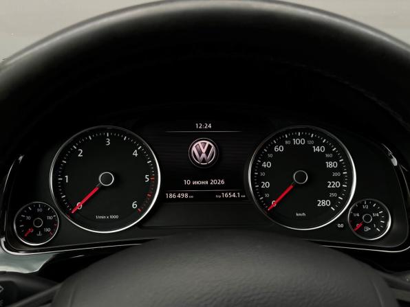 Volkswagen Touareg II Рестайлинг с пробегом 2017 года, цена 2 926 700 рублей, 186498 км, внедорожник, Автокод Объявления