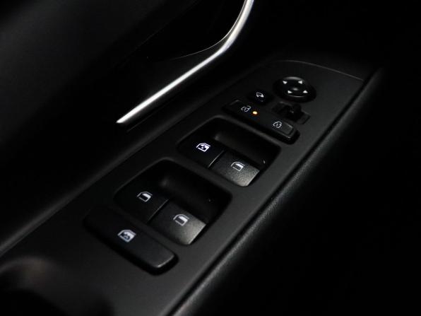 Hyundai Elantra VII (CN7) Рестайлинг с пробегом 2023 года, цена 2 099 000 рублей, 43120 км, седан, Автокод Объявления