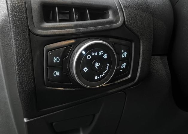 Ford Focus III Рестайлинг с пробегом 2017 года, цена 1 075 000 рублей, 113560 км, хэтчбек, Автокод Объявления