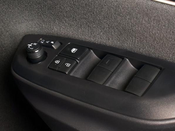 Toyota Yaris IV с пробегом 2020 года, цена 1 385 995 рублей, 69190 км, хэтчбек, Автокод Объявления